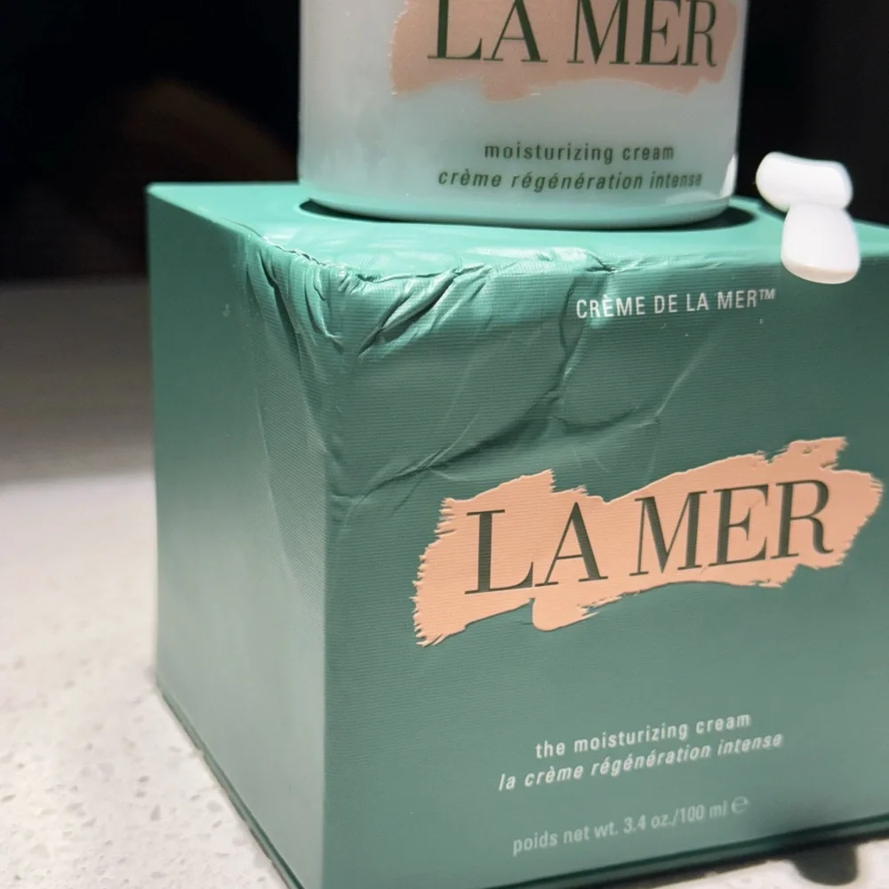 La Mer Creme de La Mer the Moisturizer Cream, 3.4oz New Open_2